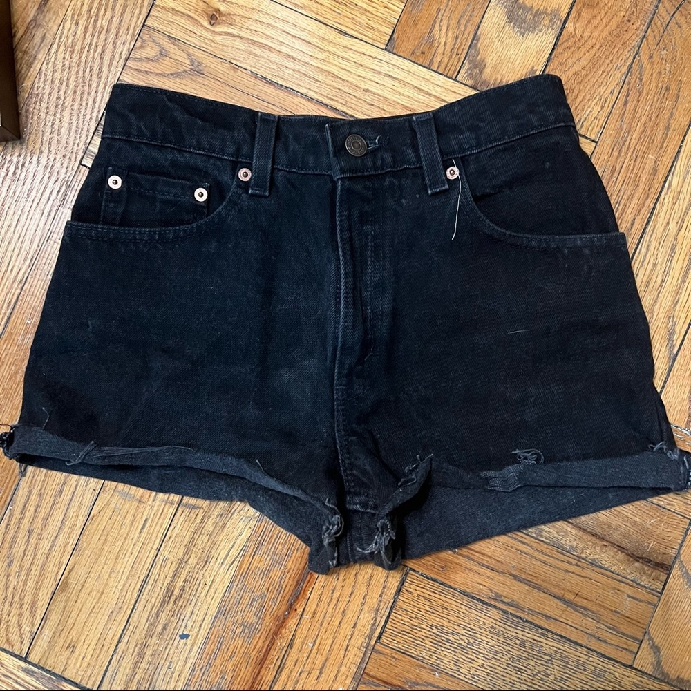 VINTAGE LEVI’S cutoff denim shorts